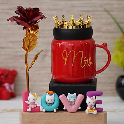 King & Queen Crown Lid Couples Coffee Mug With Phone Holder Ceramic Material Coffee Tea Mug Black & Red (400 ml) Gifts for Couples, Birthday Gifts For Your partner.